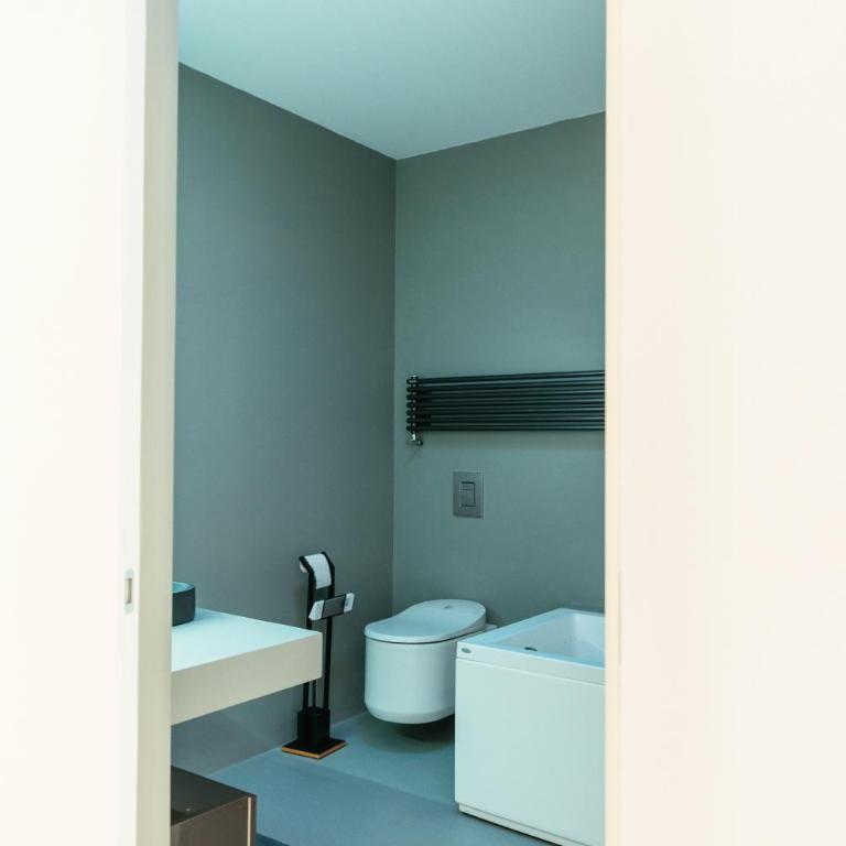Luxury Penthouse with Sea View - City Center - Apartment - 50