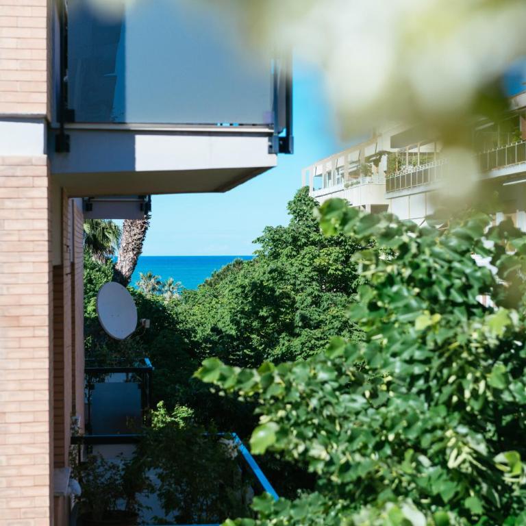 Luxury Penthouse with Sea View - City Center - Apartment - 53