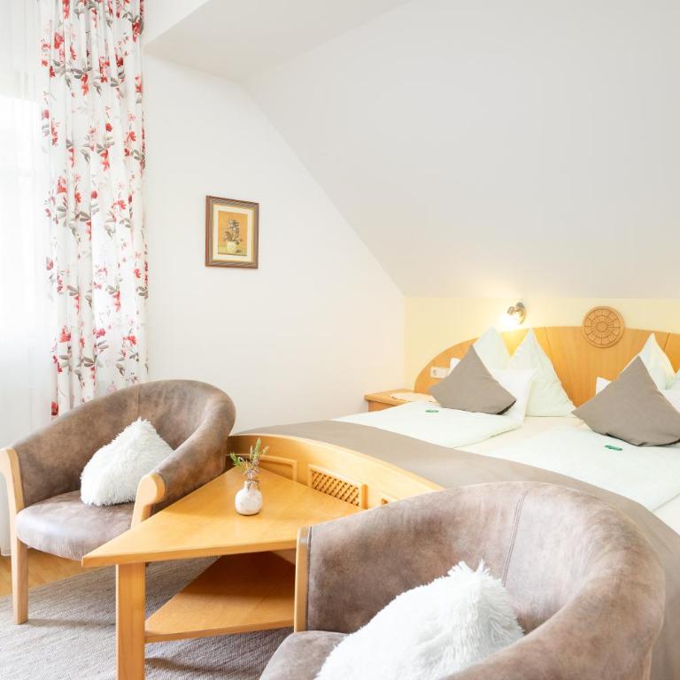 Pension Glitschnerhof - Apartment mit 2 Schlafzimmern und Balkon - 1
