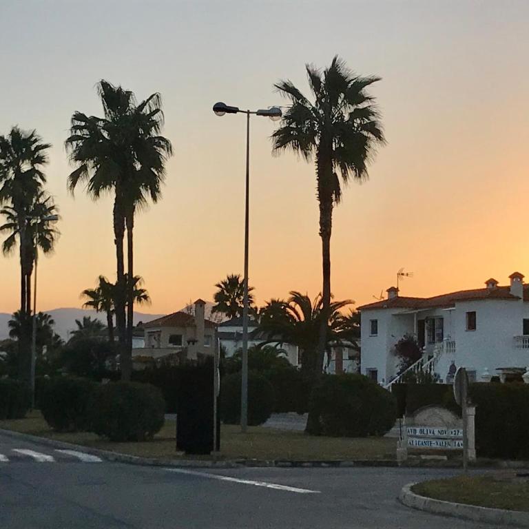 Villa con jardín en Oliva Nova Golf a 100m de la playa - Casa de 2 dormitorios - 33