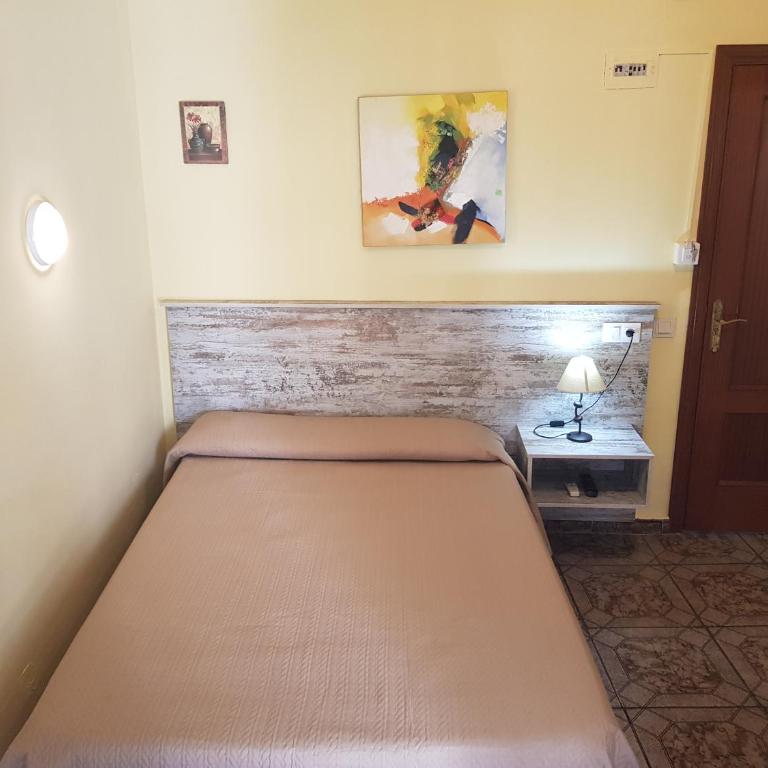 Hostal Virgen Del Rocío - Habitación Doble con baño privado - 14