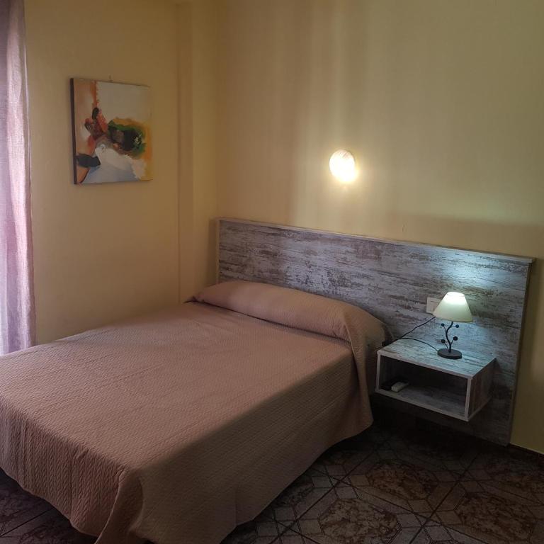 Hostal Virgen Del Rocío - Habitación Doble con baño privado - 12