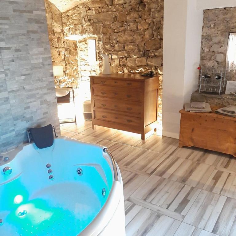 La grotta dell'Antica Calvasino - Jacuzzi - King Room with Spa Bath - 1