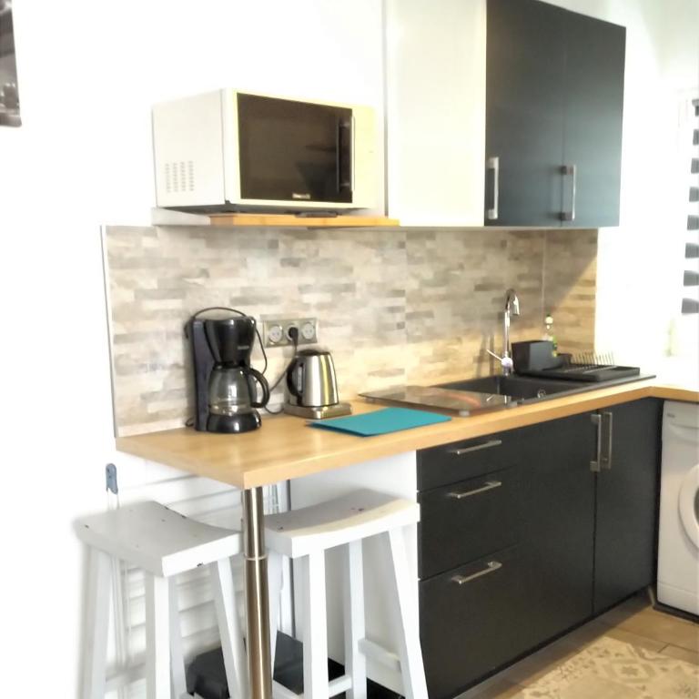 Magnifique studio coeur Vieil Antibes - Apartment mit 1 Schlafzimmer - 11