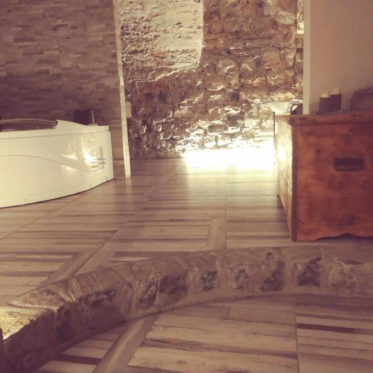 La grotta dell'Antica Calvasino - Jacuzzi - King Room with Spa Bath - 10