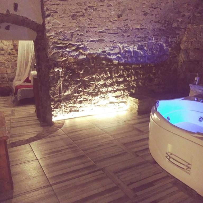La grotta dell'Antica Calvasino - Jacuzzi - King Room with Spa Bath - 8