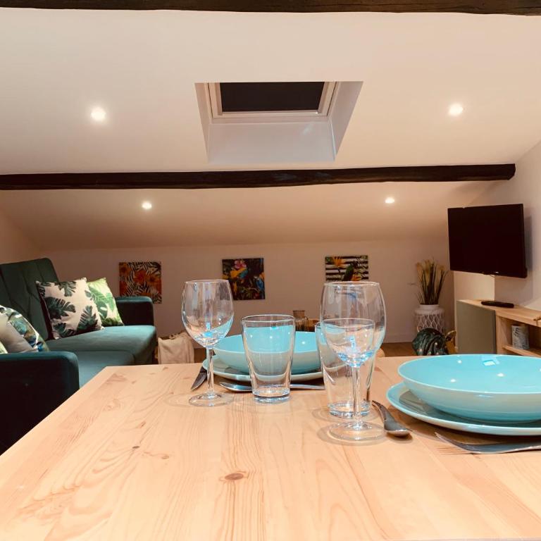 Warm & Wood - Appartamento con 1 Camera da Letto - 2
