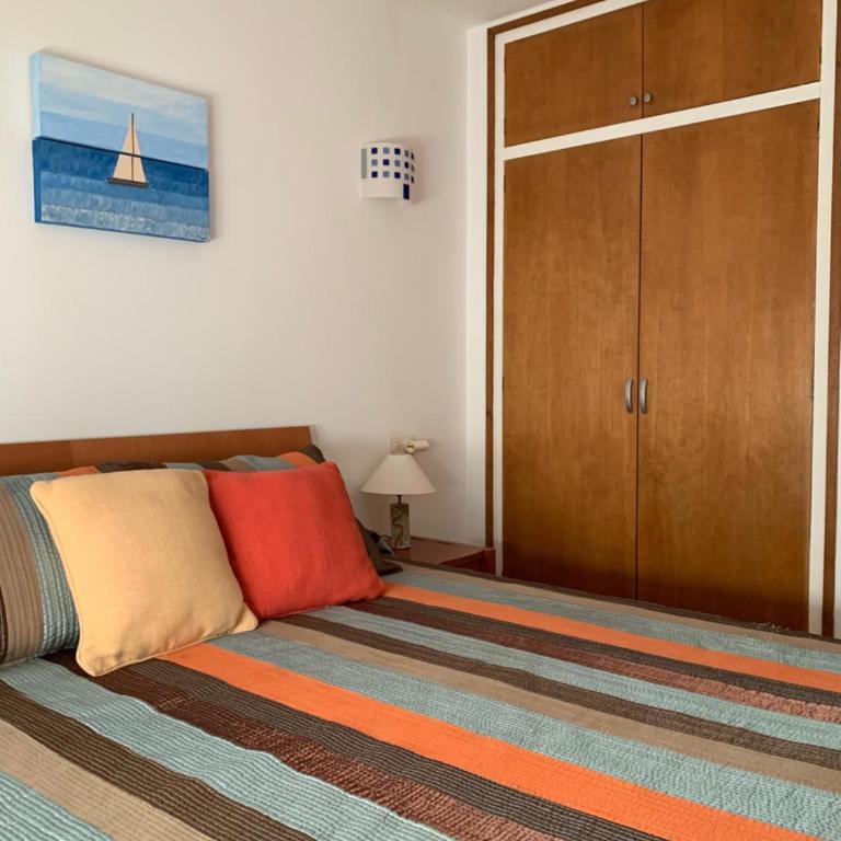 Apartamento en Torre Valentina, la mejor playa! - Three-Bedroom Apartment - 39