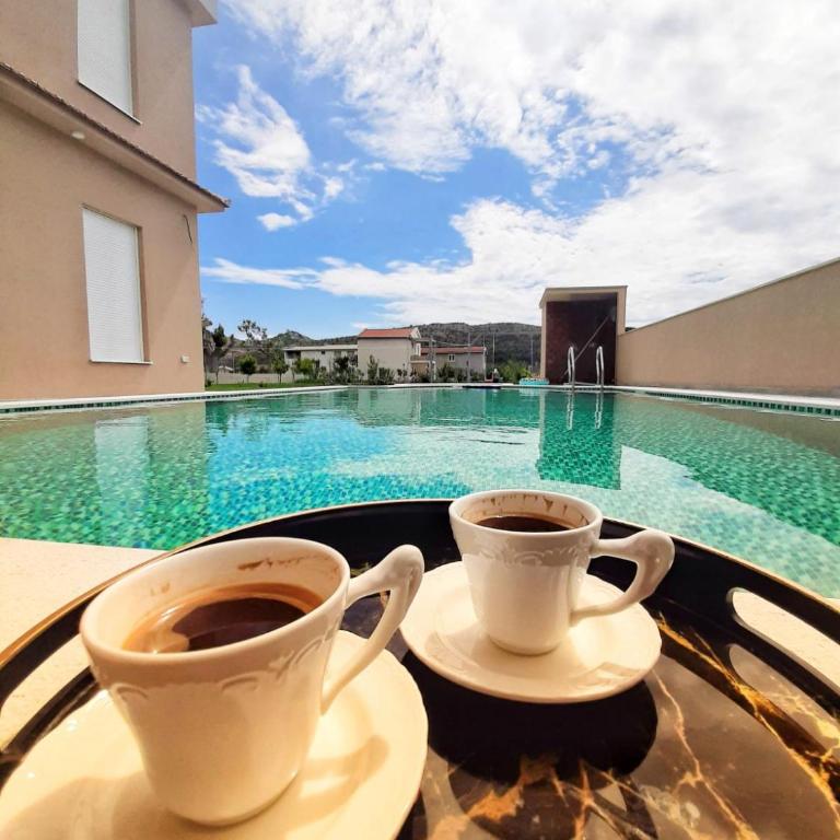 Vila Uma - Three-Bedroom Apartment - 11