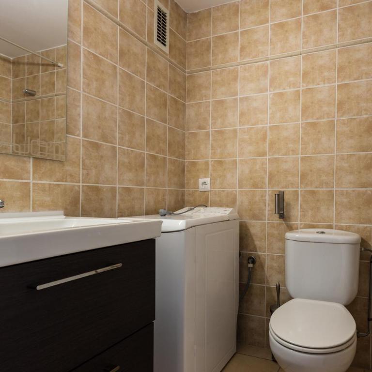 INMUEBLE DE CATEGORIA. Wifi FREE - Apartamento de 2 dormitorios - 24
