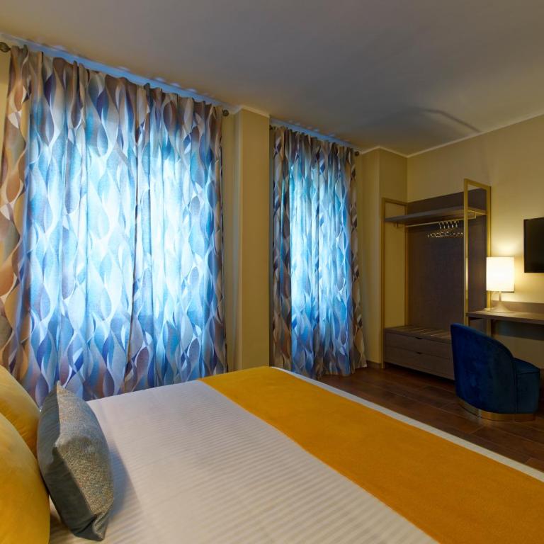 RED RIBBON - Double Room - 6
