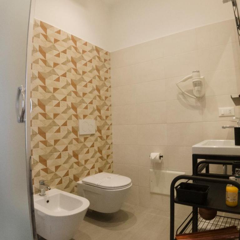 B&B Contessa dei venti - Double Room with Private Bathroom - 8