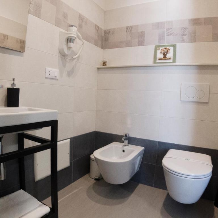 B&B Contessa dei venti - Triple Room with Private Bathroom - 15