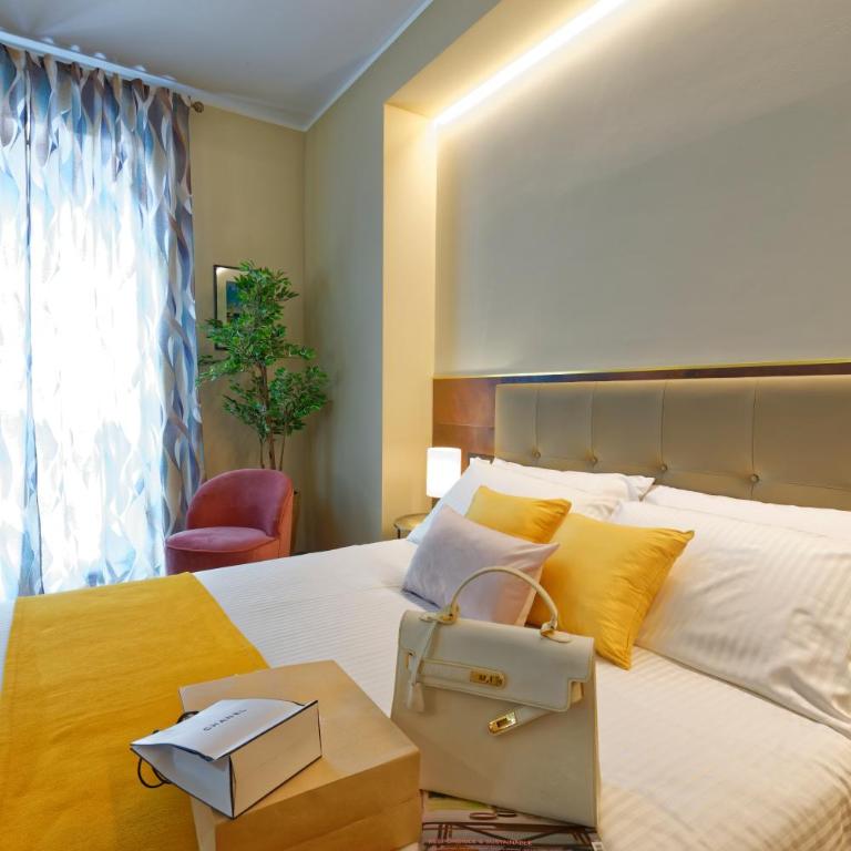 RED RIBBON - Suite - 3