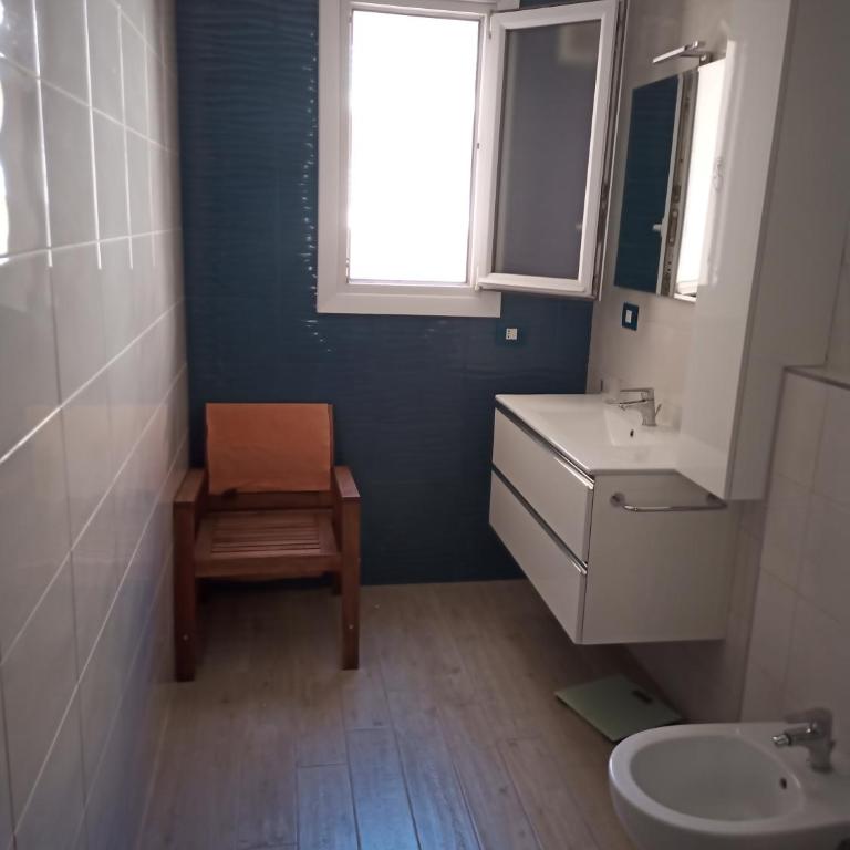 Grand F2 60mq centre Antibes, proche plages, commerces, 2 balcons, parking, train, bus, deco vintage, pet friendly - Appartement avec Balcon - 36