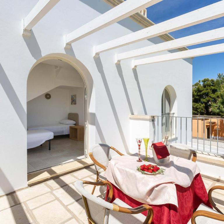 B&B I Tarocchi - Quadruple Room with Terrace - 4