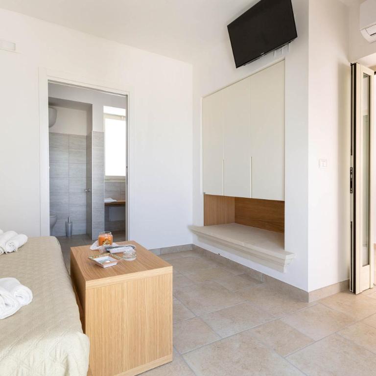 B&B I Tarocchi - Double Room with Terrace - 6