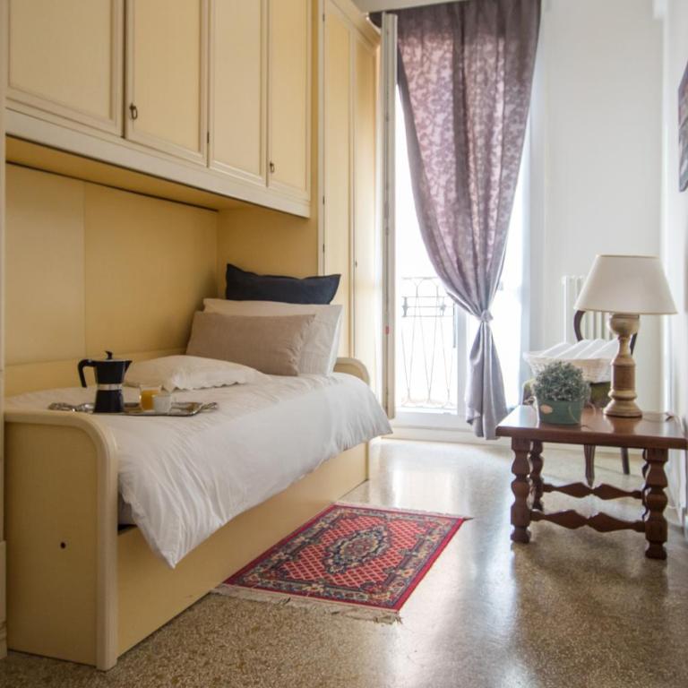 Biennale Apartments Venice - Three-Bedroom Apartment - 10