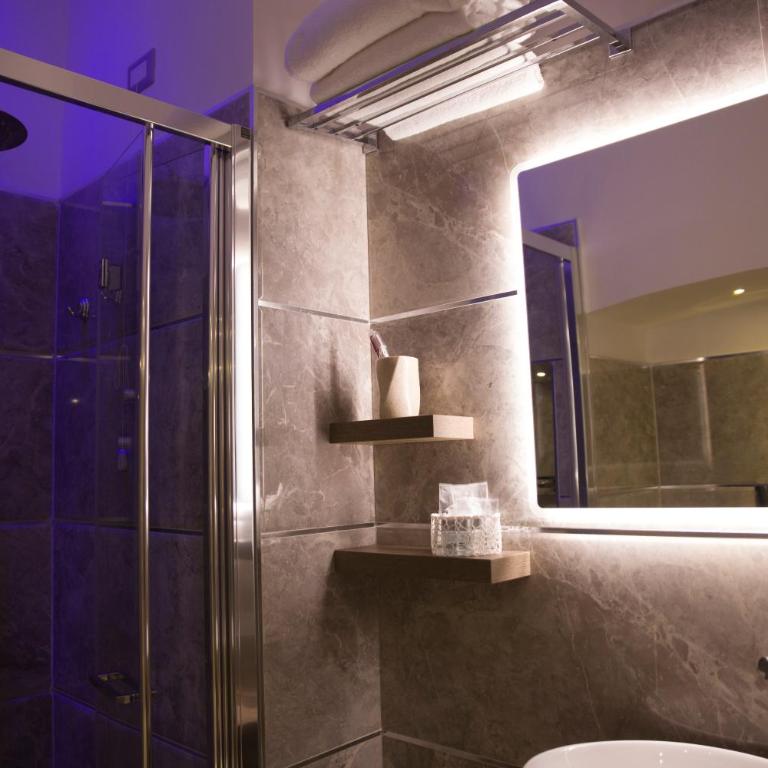 Royal Rooms Luxury Suite - Camera Matrimoniale Standard - 12