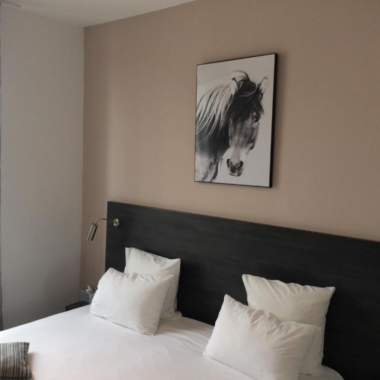 Hotel Saint Louis - Au Coeur des Remparts - Chambre Classique - 8