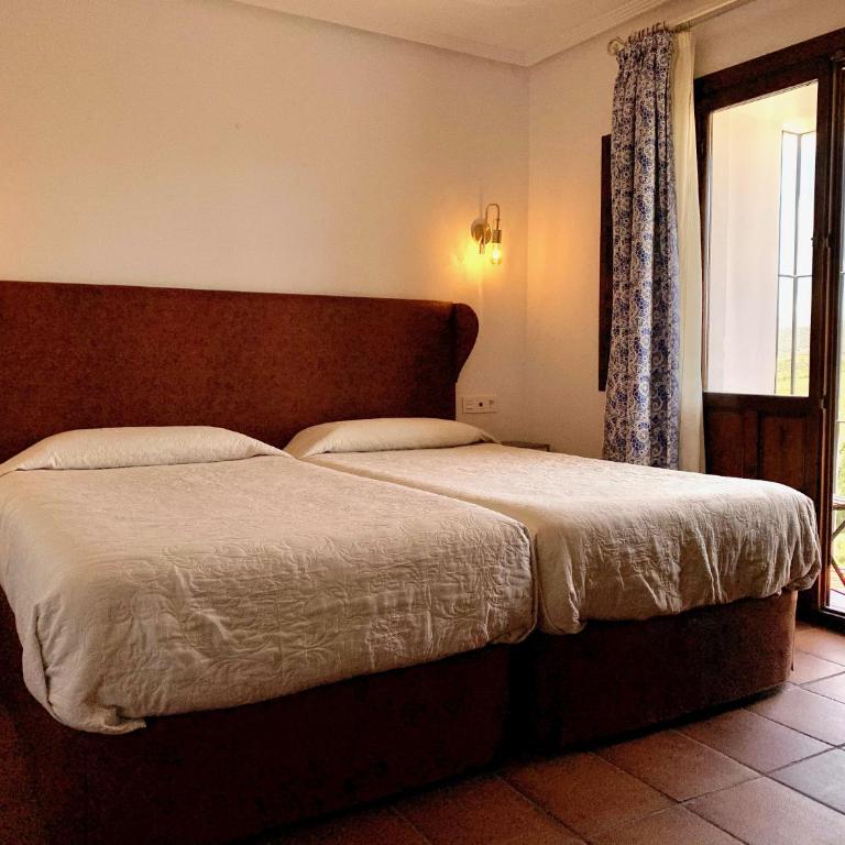 Hotel Don Miguel - Habitación Doble con balcón y vistas al Puente Nuevo - 1 o 2 camas - 8