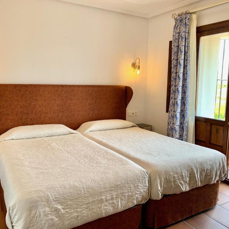 Hotel Don Miguel - Habitación Doble con balcón y vistas al Puente Nuevo - 1 o 2 camas - 9