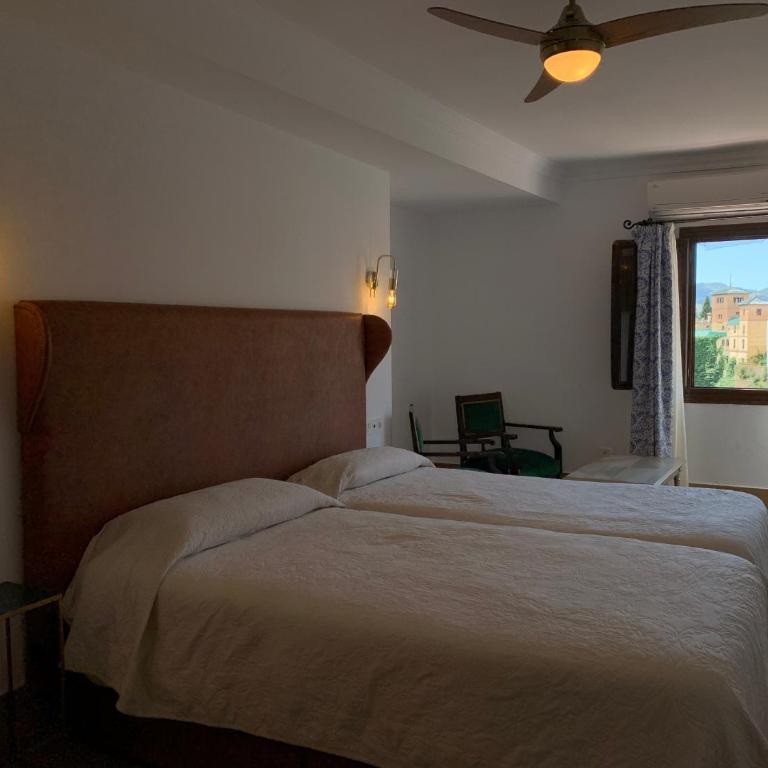 Hotel Don Miguel - Habitación Triple con vistas - 5