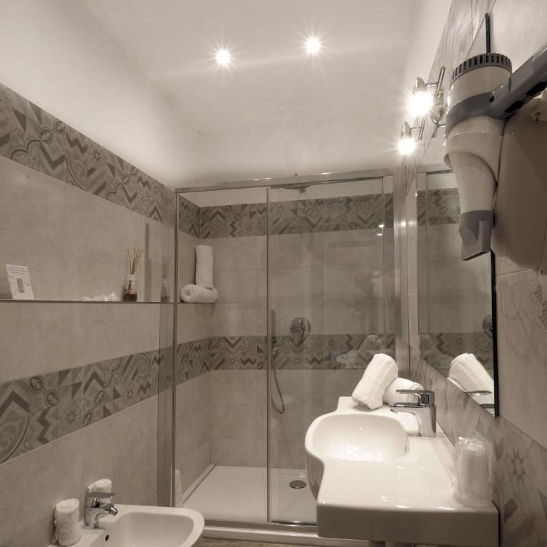 Hotel Alexander & Spa - Suite con Balcone - 3