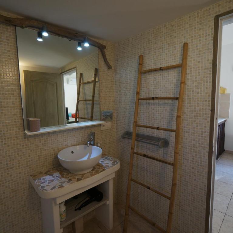 Le Mas des Trémaïé - Maison 2 Chambres - 23