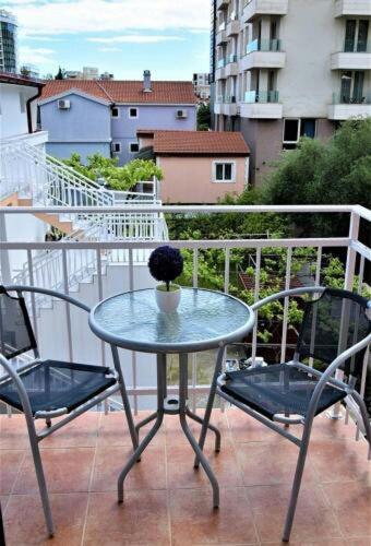 Guesthouse MB Knezevic - Dvokrevetna Soba s Bračnim Krevetom/Zasebnim Krevetima i Kupatilom - 2