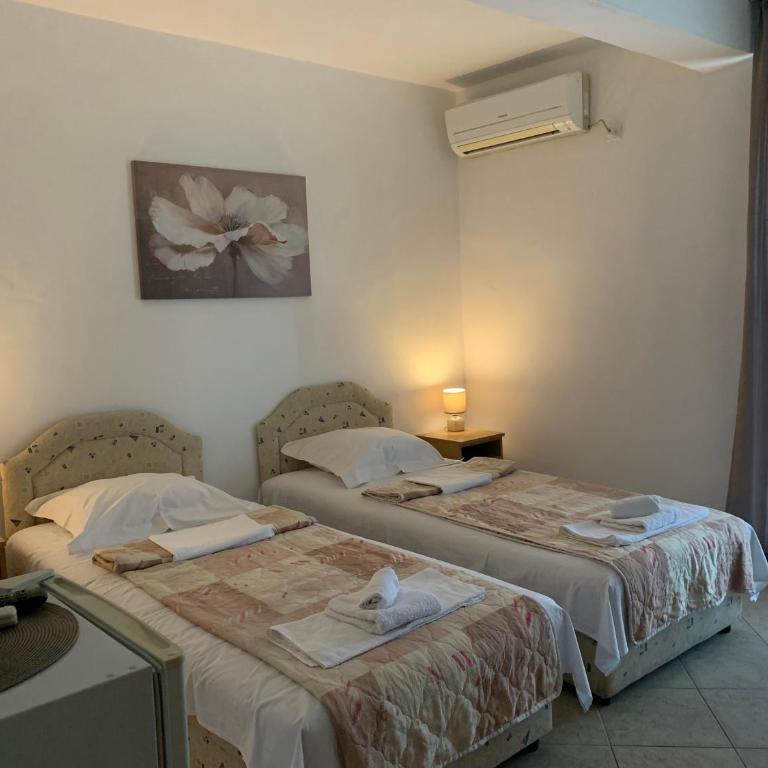 Matej - Twin Room with Sea View - 2