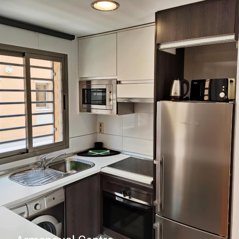 Armengual Centro Apartments FREE PARKING By Easytrip - Apartamento Estudio - 4