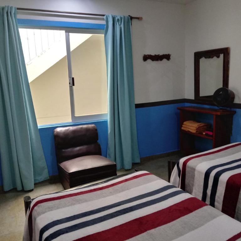 Hospedaje Del Campanero 19 - Triple Room with Shared Bathroom - 8