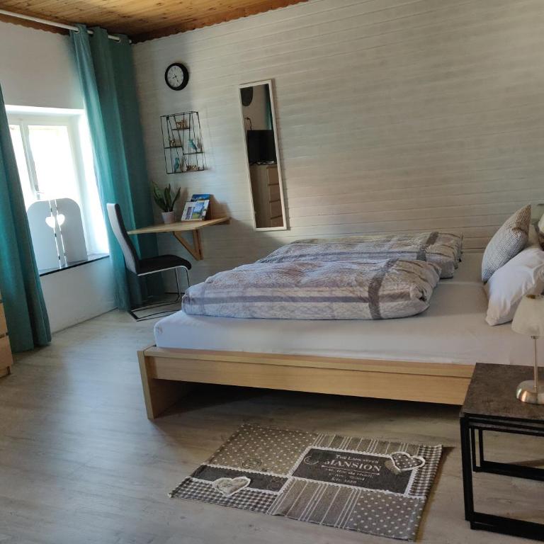 B&B Leonhard 7 - Doppelzimmer mit Bergblick - 6