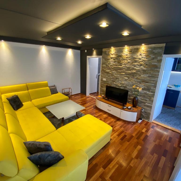 Apartment 8 - Apartment - 1