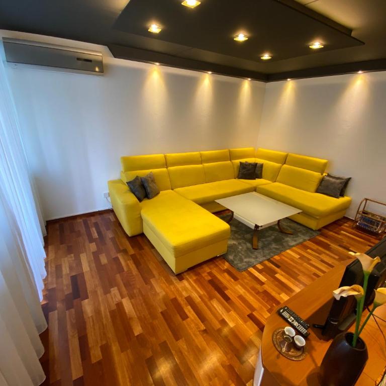 Apartment 8 - Apartment - 2