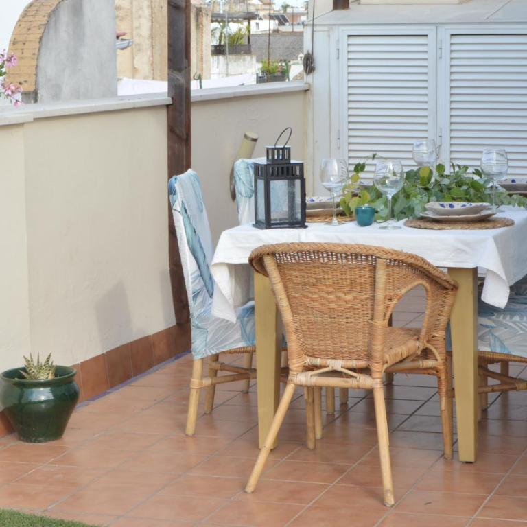 HomeySeville-Amazing Penthouse Giralda Views 8 pax, Parking Optional - Apartamento - 98