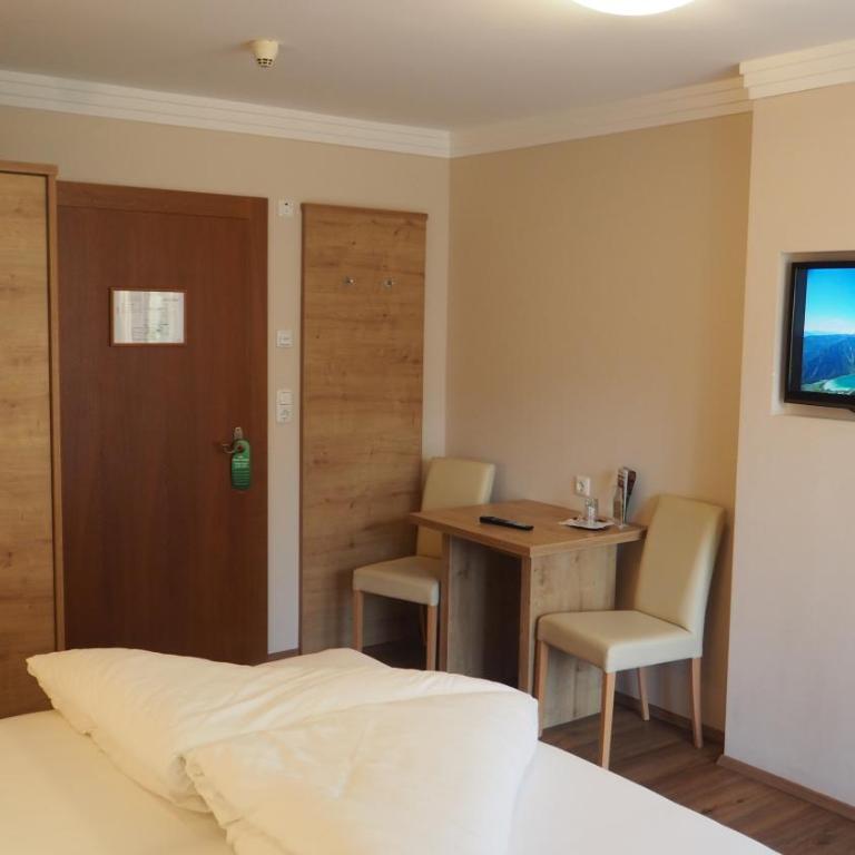 Frühstückshotel Margret - Comfort Doppelzimmer 1 mit Seeblick - 2