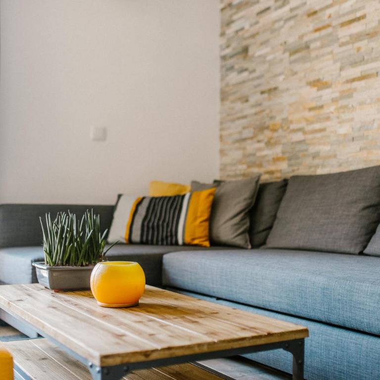 AD32 Apartamento Luminoso a los pies del Puente de Triana - Three-Bedroom Apartment - 45
