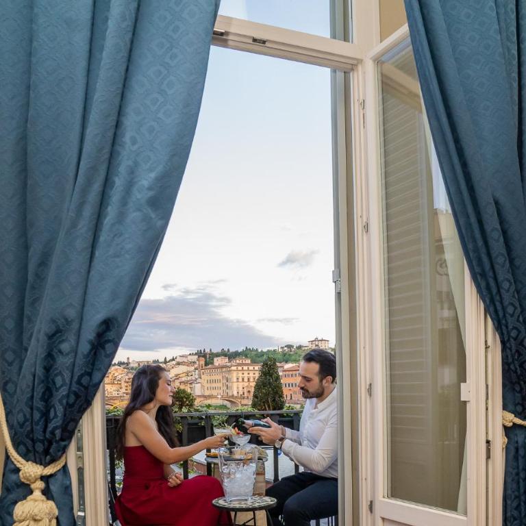 Residenza Vespucci - Camera Luxury Matrimoniale/Doppia con Letti Singoli con Balcone e Vista Fiume - 11