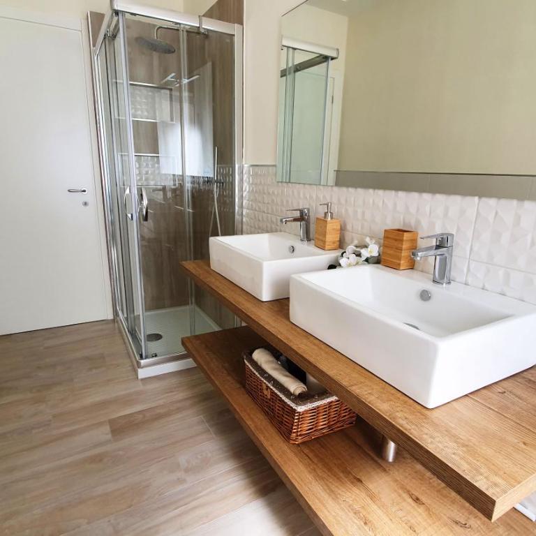 Plinio Home - Appartamento con 2 Camere da Letto - 12
