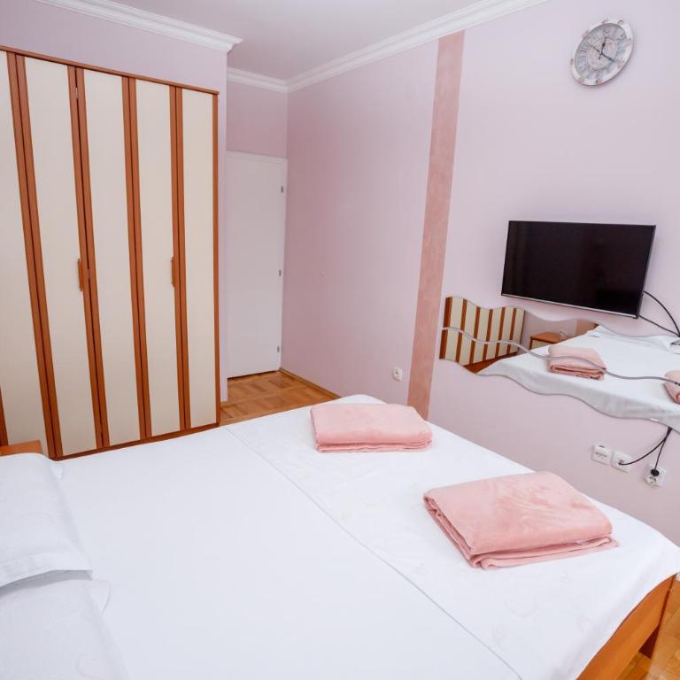 Apartman Boska - Apartment with Balcony - 9
