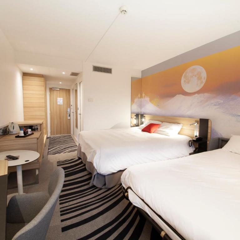 Novotel Clermont-Ferrand - Chambre Lit Queen-Size Supérieure avec Canapé-Lit - 7