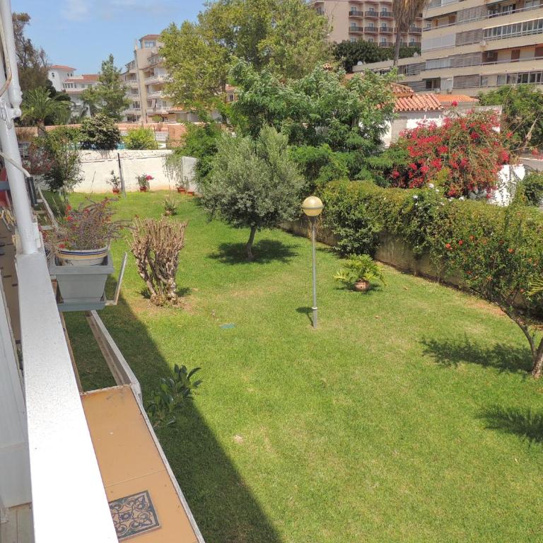 Eurosol Carihuela Beach - Three-Bedroom Apartment - 2