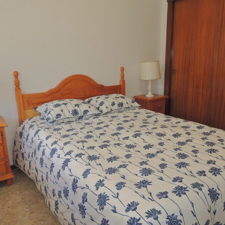 Eurosol Carihuela Beach - Three-Bedroom Apartment - 28