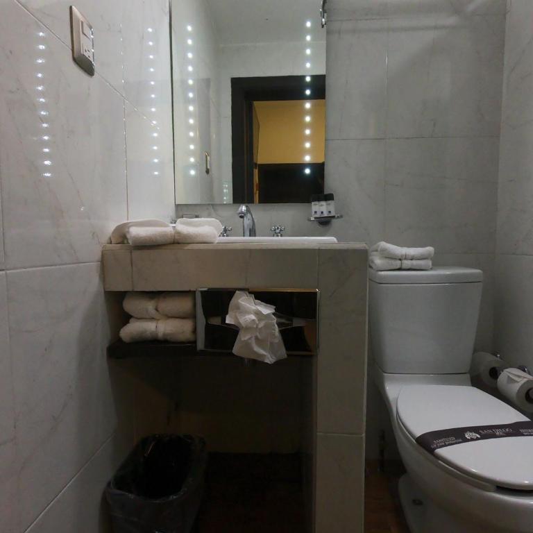 Hotel San Diego - Standard Room Interior - 6