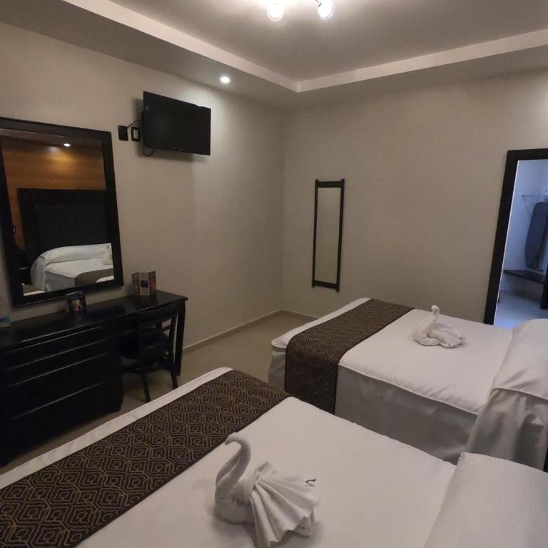 Hotel San Diego - Double Room with Double Beds Interior - 9