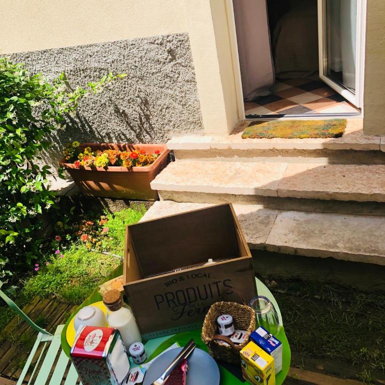 Arsenale Suites - Standard Double Room with Private Garden - 3