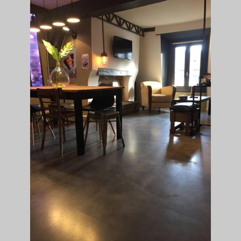 T3 duplex industriel hyper centre ville historique - Apartamento de 2 dormitorios - 33