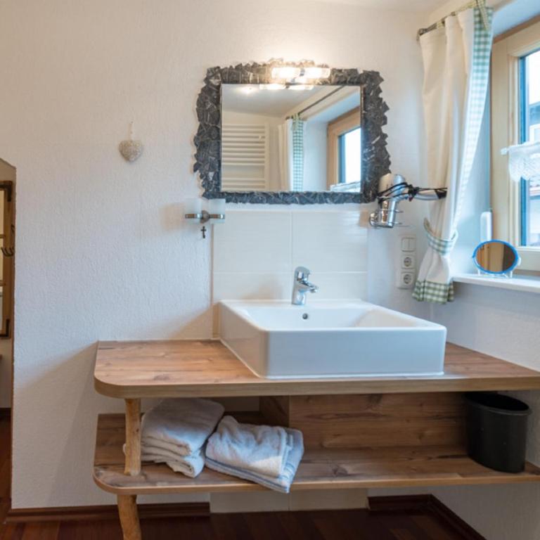 Ferienhaus Bach Gotthard - Apartamento con vistas a las montañas - 8